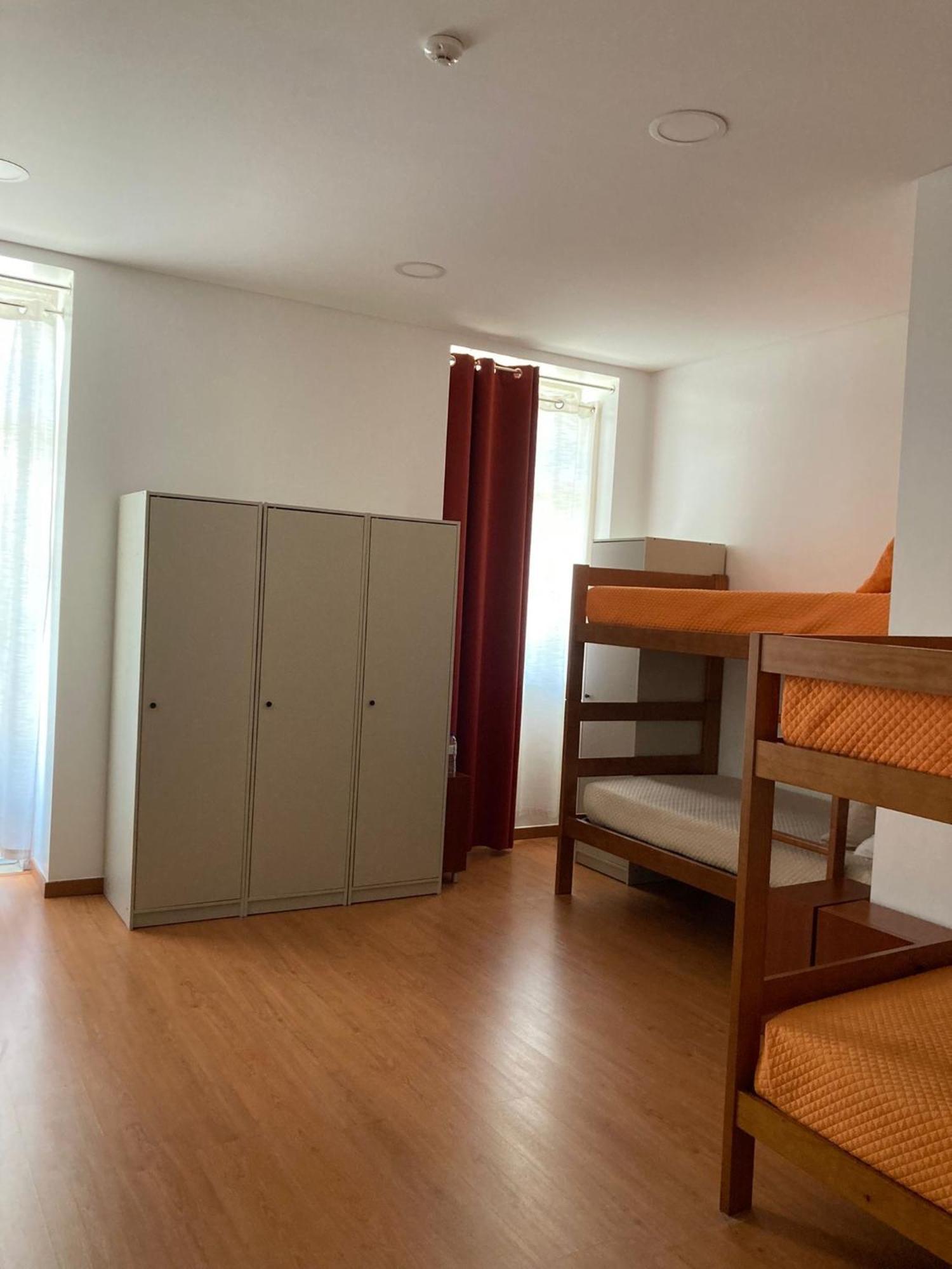 Russo'S Hostel Setúbal Dış mekan fotoğraf